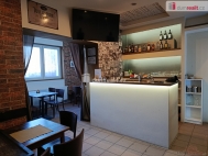 Pron�jem obchodn�ch prostor, Praha 8, Libe�