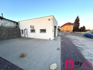 Pron�jem obchodn�ch prostor, Znojmo