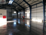 Prodej komer�n�ho objektu : V�roba, Vala�sk� Mezi����, Bynina (okres Vset�n)