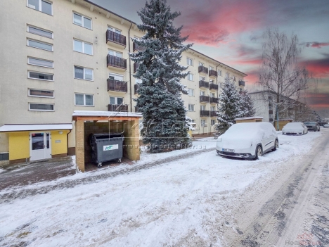 Prodej, byt 3+1, Spojovac�, Milovice-1-5.jpg