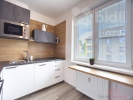 Prodej bytu 2+1, 62 m2, OV, Vrbno pod Prad�dem (okres Brunt�l), ul. Ve Svahu