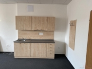 Pron�jem komer�n�ho objektu : Administrativn� b., Ku�im (okres Brno-venkov)