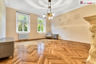 Prodej bytu 2+kk, 94 m2, OV, Karlovy Vary, ul. Svahov�