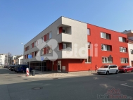 Pron�jem bytu 2+kk, 0 m2, OV, Hradec Kr�lov�, Pra�sk� P�edm�st�, ul. V�ehrdova