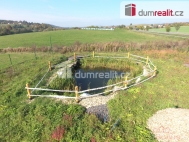 Prodej pozemku , ur�en� k v�stavb� RD, Hrub� Sk�la, Hnanice (okres Semily)