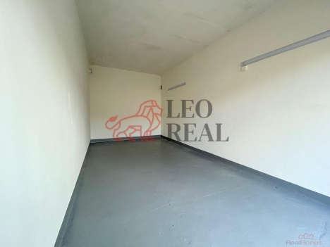 lev� predn� roh.jpeg