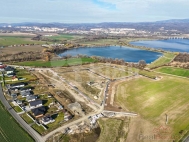 Prodej pozemku , ur�en� k v�stavb� RD, Vrskma� (okres Chomutov) - exkluzivn�