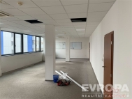 Pron�jem kancel���, Pardubice, Zelen� P�edm�st�