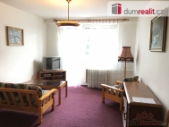 Pron�jem bytu 1+kk, 34 m2, DV, Praha 10, Stra�nice, ul. U hranic