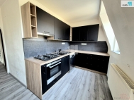 Prodej bytu 3+1, 72 m2, OV, A� (okres Cheb), ul. Jate�n�