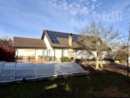 Prodej komer�n�ho objektu , Pe�ky (okres Kol�n) - exkluzivn�