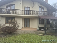 Pron�jem blokov�ho RD, 280 m2, Praha 8, ��blice