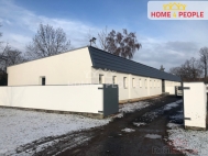 Pron�jem hotelu, T�ebovle (okres Kol�n)