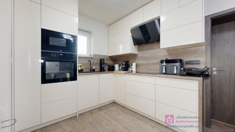 Foto _ BJ 2+1, Ml�de�n�ck�, BV _ 9.jpg