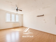 Pron�jem bytu 1+kk, 29 m2, OV, Ostrava, Moravsk� Ostrava (okres Ostrava-m�sto), ul. Gen. P�ky