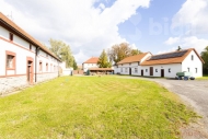 Prodej zem�d�lsk�ho objektu, Polerady (okres Praha-v�chod) - exkluzivn�