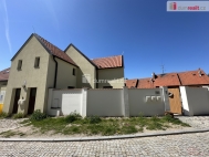 Pron�jem bytu 1+1, 30 m2, OV, Mikulov (okres B�eclav), ul. Z�meck�