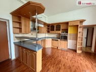 Pron�jem bytu 2+1, 81 m2, OV, Mari�nsk� L�zn� (okres Cheb), ul. Husova