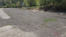 Pr�zdn� stavebn� pozemek, �t�rkov� podlo��, obklopen zelen�, vhodn� pro v�stavbu, klidn� lokalita, dobr� dostupnost