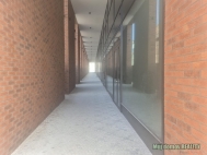 Pron�jem komer�n�ho objektu : Obchodn� centrum, Praha 3, �i�kov