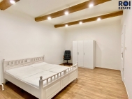 Pron�jem bytu 2+kk, 51 m2, OV, Praha 7, Hole�ovice, ul. Janovsk�ho
