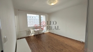 Pron�jem bytu 1+kk, 27 m2, OV, Praha 4, Podol�, ul. Kaplick�