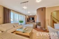 Prodej samostatného RD, 229 m2, Hradec Králové, Svobodné Dvory