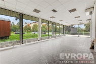 Pron�jem obchodn�ch prostor, Praha 10, Stra�nice