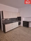 Pron�jem bytu 2+kk, 69 m2, OV, Cheb, ul. �zk�