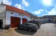 Pron�jem komer�n�ho objektu : Sklad, Praha 10, Benice
