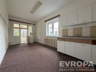 Pron�jem bytu 1+kk, 27 m2, OV, Pardubice, B�l� P�edm�st�, ul. Bulharsk�