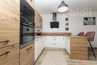 Prodej bytu 3+kk, 154 m2, OV, �esk� Brod (okres Kol�n), ul. Anton�na Bal��nka - exkluzivn�