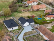 Prodej samostatn�ho RD, 166 m2, �jezd u P�elou�e (okres Pardubice)