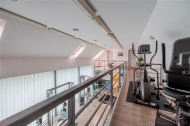 Prodej komer�n�ho prostoru, Velk� Popovice (okres Praha-v�chod)