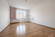 Prodej bytu 1+kk, 37 m2, OV, Praha 9, Vyso�any, ul. Prouzova