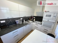 Pron�jem bytu 3+1, 70 m2, OV, Uhersk� Hradi�t�, ul. n�m�st� Republiky