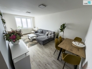 Prodej bytu 3+kk, 64 m2, OV, Lo�any (okres Kol�n)