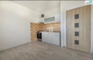 Pron�jem bytu 2+kk, 34 m2, OV, �esk� L�pa, ul. �elezni���sk�