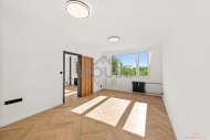 Prodej bytu 3+1, 76 m2, OV, Praha 4, Michle, ul. B�tovsk�