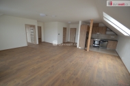 Pron�jem bytu 3+kk, 87 m2, OV, Podolanka (okres Praha-v�chod), ul. U Pej�avky