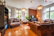 Prodej bytu 3+1, 126 m2, OV, A� (okres Cheb), ul. Zelen�