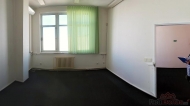 Pron�jem komer�n�ho objektu : Administrativn� b., Praha 10, Hostiva�