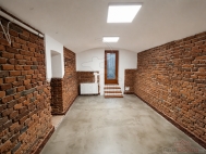 Pron�jem komer�n�ho prostoru, Praha 3, �i�kov