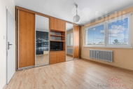 Prodej bytu 3+1, 85 m2, OV, Praha 10, Stra�nice, ul. Pr�b�n� - exkluzivn�