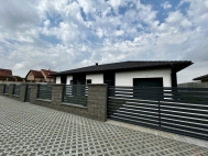 Pron�jem samostatn�ho RD, 140 m2, Kozom�n (okres M�ln�k)