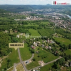 Prodej pozemku , ur�en� k v�stavb� RD, D���n
