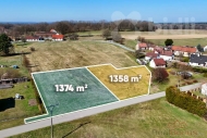 Prodej pozemku , ur�en� k v�stavb� RD, Chlum u T�ebon�, ��te� (okres Jind�ich�v Hradec)