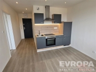 Pron�jem bytu 2+kk, 40 m2, OV, Havl��k�v Brod, ul. Husova