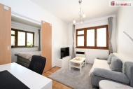 Prodej bytu 2+1, 44 m2, DV, Praha 8, Karl�n, ul. Pernerova