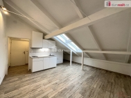 Pron�jem bytu 1+kk, 29 m2, OV, B�eclav, ul. N�rodn�ch hrdin�